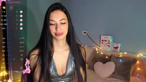 Snapshot of karolina_hottie_ chatting on 04/18/26, 02:37 Kira online show from 04/18/26, 02:37