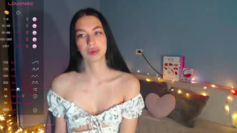 Snapshot of karolina_hottie_ chatting on 06/02/26, 01:51 Kira online show from 06/02/26, 01:51