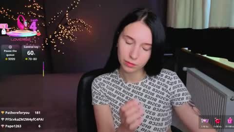Snapshot of karolinablack chatting on 05/16/26, 10:36 Karolina online show from 05/16/26, 10:36