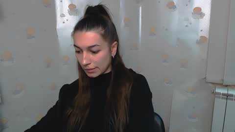 Karolina online show from 12/14/24, 02:21