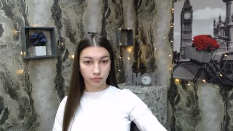 Karolina online show from 12/18/24, 07:26