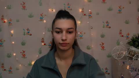 Karolina online show from 12/19/24, 07:29
