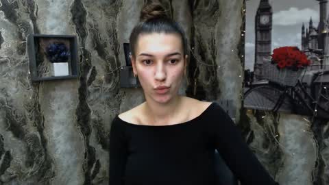 Karolina online show from 12/21/24, 02:19