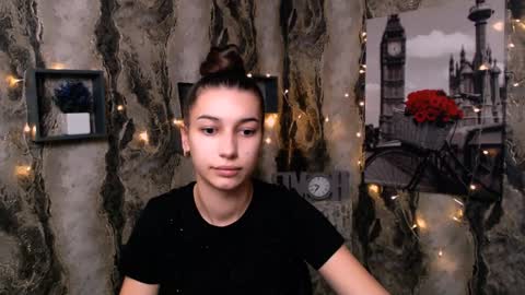 Karolina online show from 12/22/24, 07:22