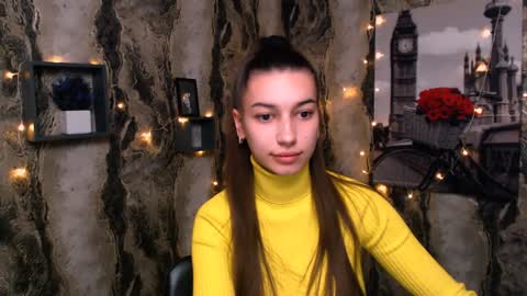 Karolina online show from 12/25/24, 10:37