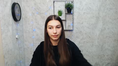 Karolina online show from 01/07/25, 07:10
