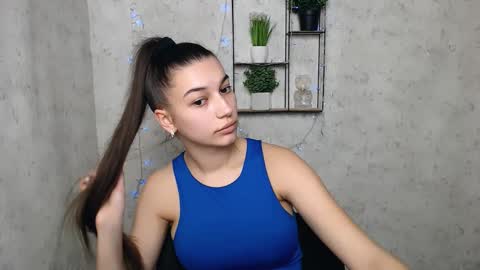 Karolina online show from 03/10/25, 09:53
