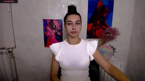 Karolina online show from 09/12/25, 05:40