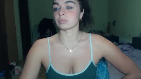 Mila online show from 01/17/25, 03:32
