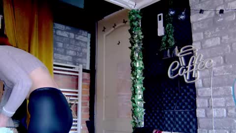 karoline121 online show from 02/10/25, 02:16