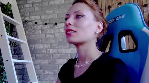 karoline121 online show from 03/04/25, 01:17