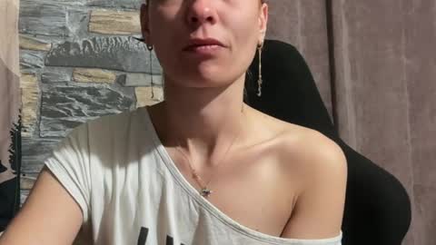 karoline121 online show from 05/02/26, 07:19