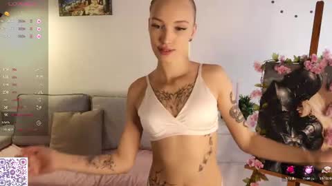 Karoline online show from 07/25/26, 10:18