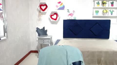 Isa online show from 10/07/25, 05:04