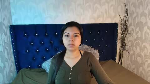 Snapshot of karolineburnx chatting on 01/11/26, 06:18 Isa online show from 01/11/26, 06:18