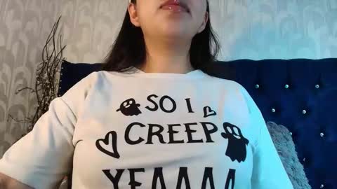 Snapshot of karolineburnx chatting on 02/20/26, 02:41 Isa online show from 02/20/26, 02:41