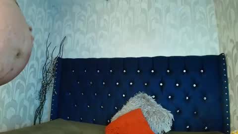 Snapshot of karolineburnx chatting on 04/20/26, 08:10 Isa online show from 04/20/26, 08:10