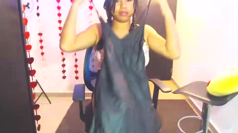 karolinecute online show from 02/19/25, 06:33
