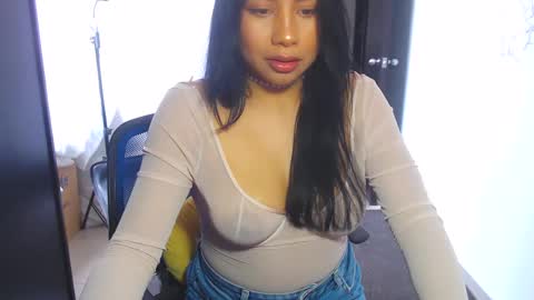 karolinecute online show from 03/10/25, 08:34