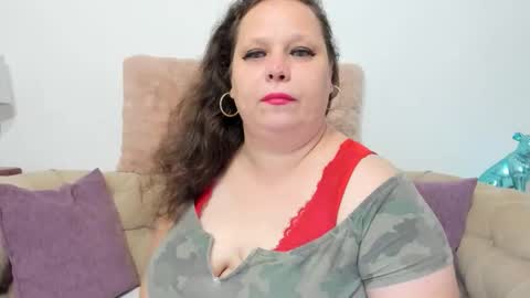 Snapshot of karolinejoyy chatting on 09/13/25, 07:02 KarolineJoyy online show from 09/13/25, 07:02