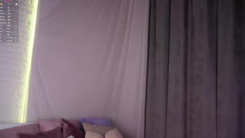 lina online show from 06/03/26, 02:33