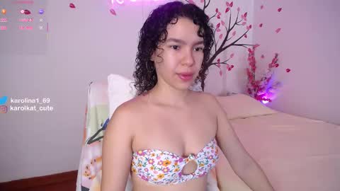 Karolina 3 online show from 09/14/25, 02:05