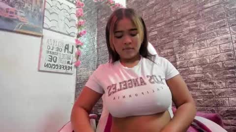 KAROLL online show from 02/03/26, 01:27