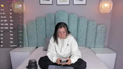 Karol Santos online show from 12/14/24, 01:39