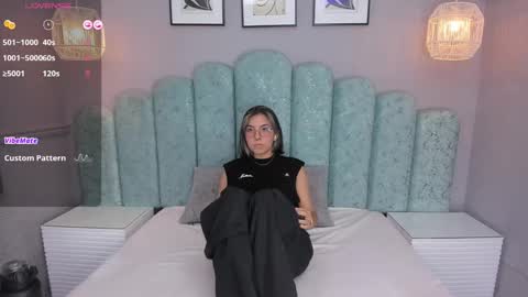 Karol Santos online show from 12/14/24, 04:45