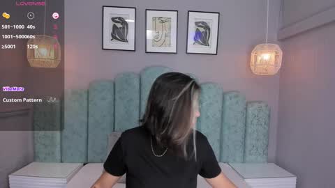 Karol Santos online show from 03/11/25, 03:48
