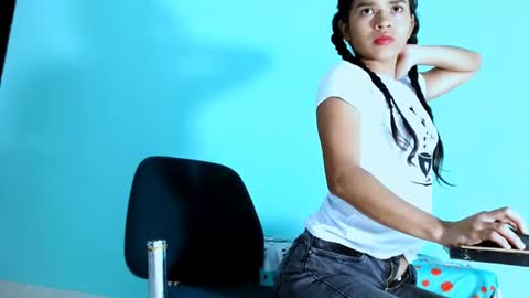 karol online show from 06/18/26, 06:23