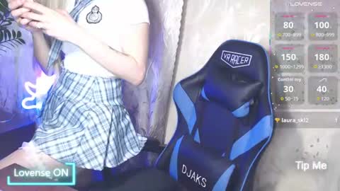 Caroline Fox online show from 06/20/26, 08:06