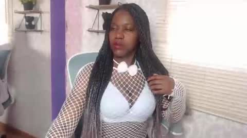 karooll_smit online show from 10/23/25, 12:26