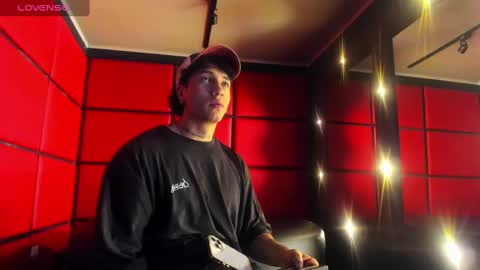 Snapshot of karybig3 chatting on 03/07/25, 07:08 ---Kary--- online show from 03/07/25, 07:08