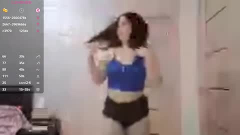 Snapshot of karylhargest chatting on 12/15/25, 02:43 Maria online show from 12/15/25, 02:43