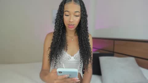 Snapshot of karymoon chatting on 10/26/25, 07:42 Kary Moon online show from 10/26/25, 07:42