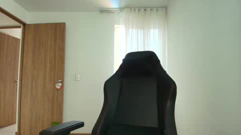 Snapshot of kasandra_mature_ chatting on 12/28/24, 03:04 Kasandra Mature online show from 12/28/24, 03:04
