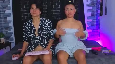 kasandraandsilvii online show from 11/25/25, 03:23