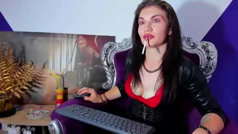 Snapshot of kasandrahayes chatting on 05/30/26, 04:15 Miss K. online show from 05/30/26, 04:15