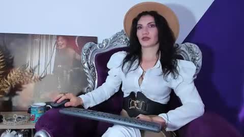 Snapshot of kasandrahayes chatting on 06/13/26, 04:21 Miss K. online show from 06/13/26, 04:21