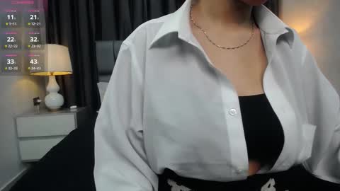 Snapshot of kashvi_ chatting on 10/10/25, 08:19 kasvhi online show from 10/10/25, 08:19