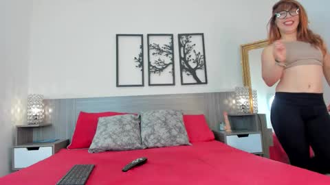 Snapshot of kassandr4 chatting on 11/29/25, 02:09 Kassandra online show from 11/29/25, 02:09