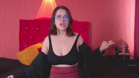 kassandra james online show from 11/22/25, 02:05