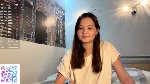 Kira online show from 09/29/25, 10:09