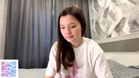 Kira online show from 11/08/25, 09:20