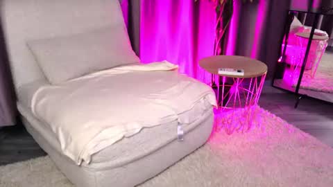 KassyClaire online show from 07/31/26, 08:30