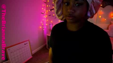 Snapshot of kat2025 chatting on 10/26/25, 01:44 BriannaBrave online show from 10/26/25, 01:44