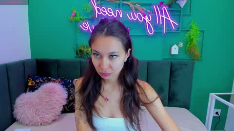 Snapshot of kat__cat chatting on 03/14/26, 03:34 kat__cat online show from 03/14/26, 03:34