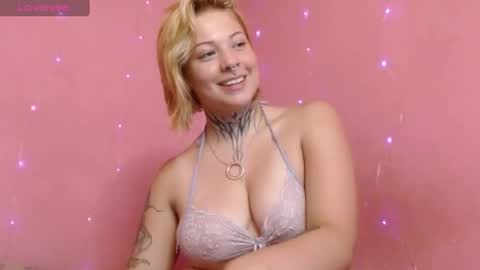 kat_cirice18 online show from 02/15/25, 02:55
