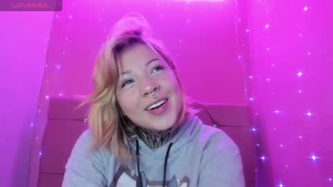 kat_cirice18 online show from 03/08/25, 12:41